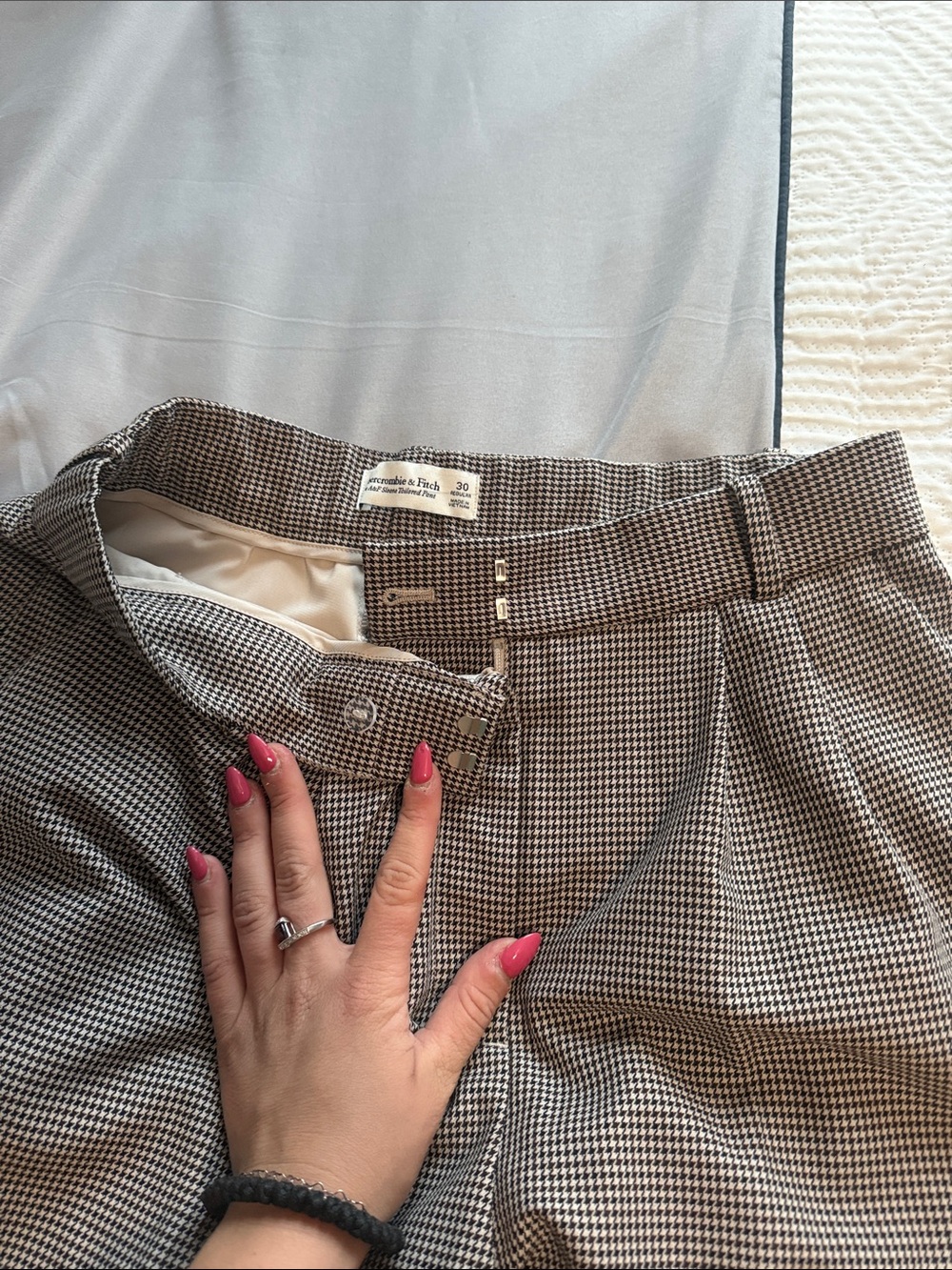Abercrombie & Fitch Brown and Black Houndstooth High-Waist Trousers